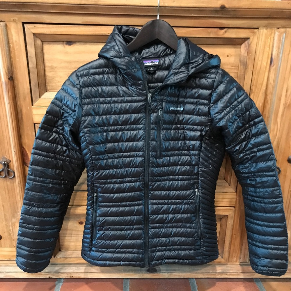 Patagonia Ultralight Down Hoodie W’s S